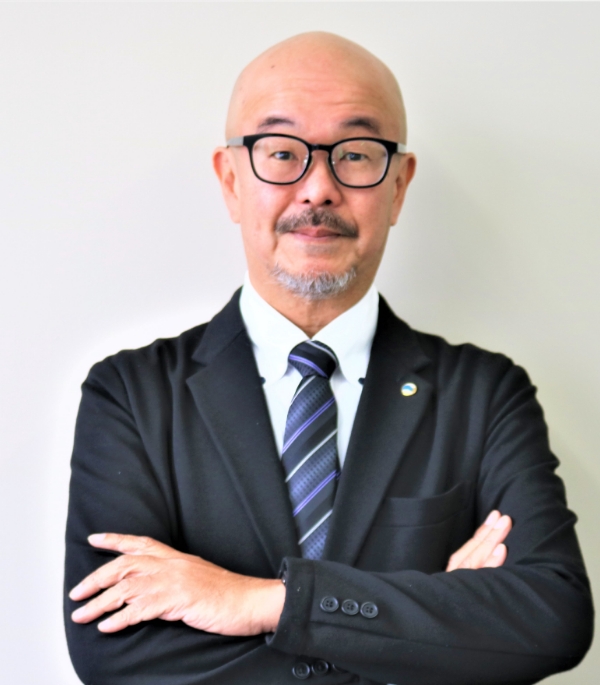 学部長 山路 博文